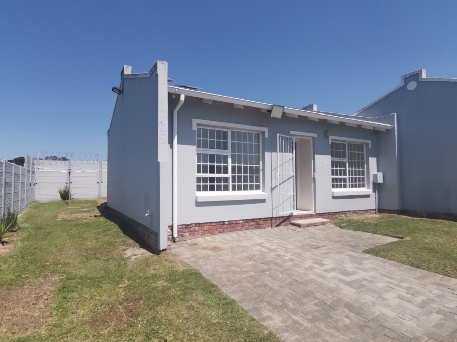 2 Bedroom Property for Sale in Sherwood Eastern Cape